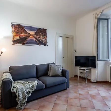 Stayeasy Ripa27 - 4 Pax With Navigli View Апартаменты *